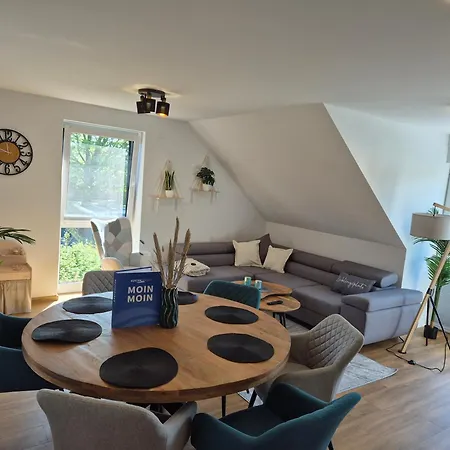 4 Separate In Traumlage Mit Garten Apartment Dornum