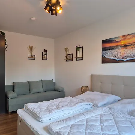 Apartment 4 Separate In Traumlage Mit Garten Dornum